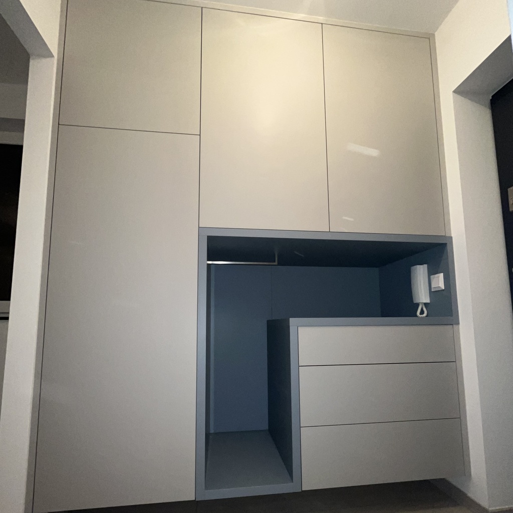 Modern Stílusú Beépített Előszoba