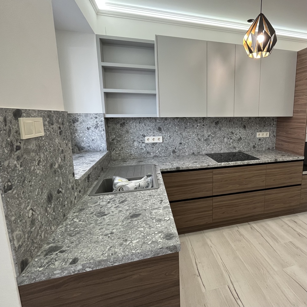 Munkalappal Színazonos Falburkolattal